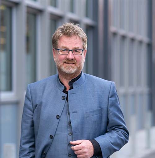 Prof. Dr. Carsten Busch